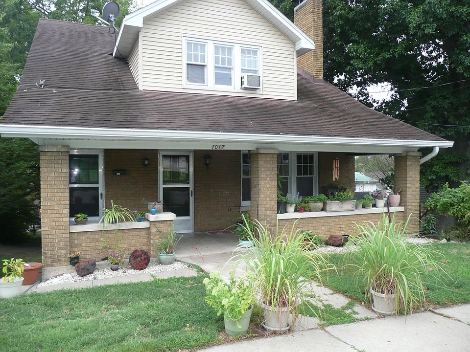 1st image of 1017 W Main St