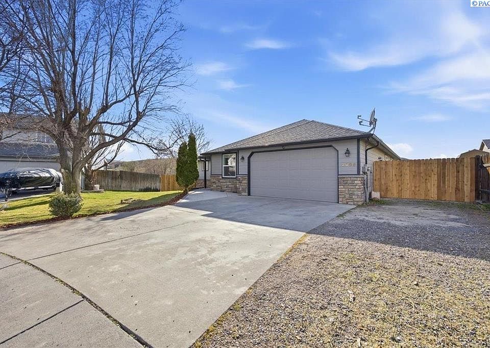 1st image of 4908 S Auburn Pl