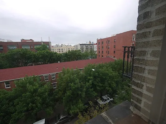 Rented by New York Residence | media 30