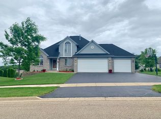 11619 Deacon Dr, Rockton, IL 61072