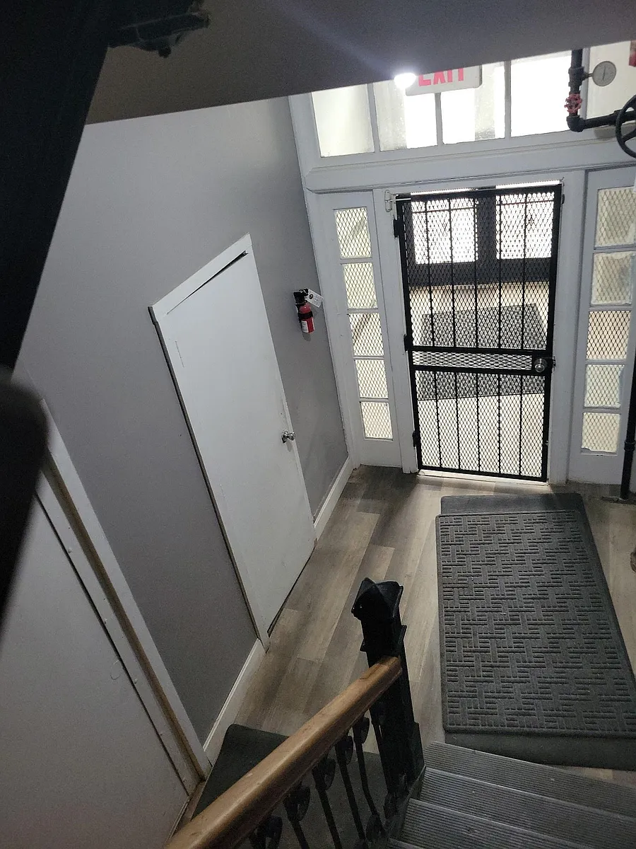 Building Photo - 220 Stegman St #2D