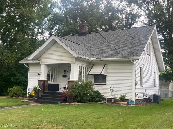 225 14th St NW, Massillon, OH 44647