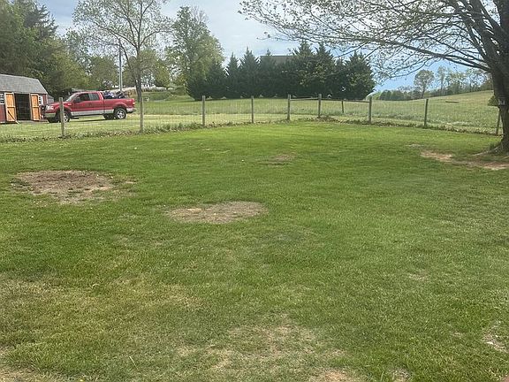 4th image of 3822 Borden Grant Trl