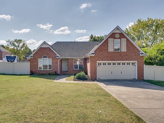 2nd image of 323 Shadowood Dr