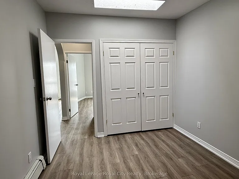 33 Wyndham St N #2 — Photo 10
