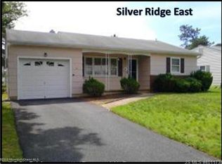 12 Hamilton Ct, Toms River, NJ
