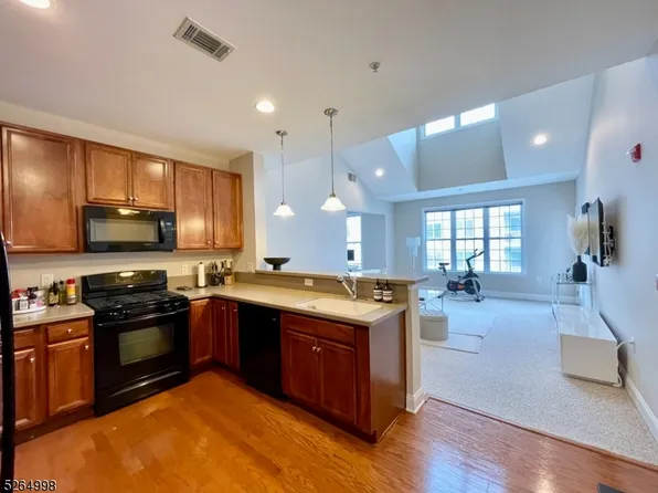 8416 Sanctuary Blvd #8416, Riverdale Boro, NJ 07457