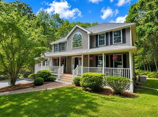 20 Emerald St, Tyngsboro, MA 01879