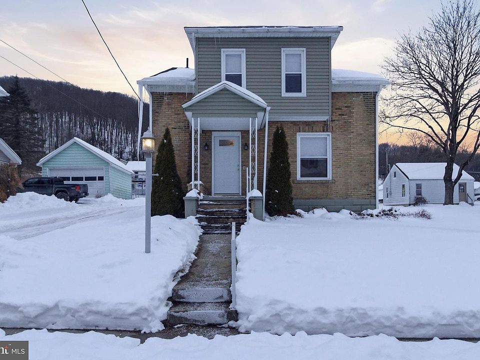 1st image of 324 W 6th Ave