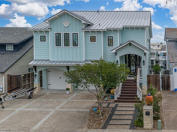 2nd image of 15342 Cartagena Ct