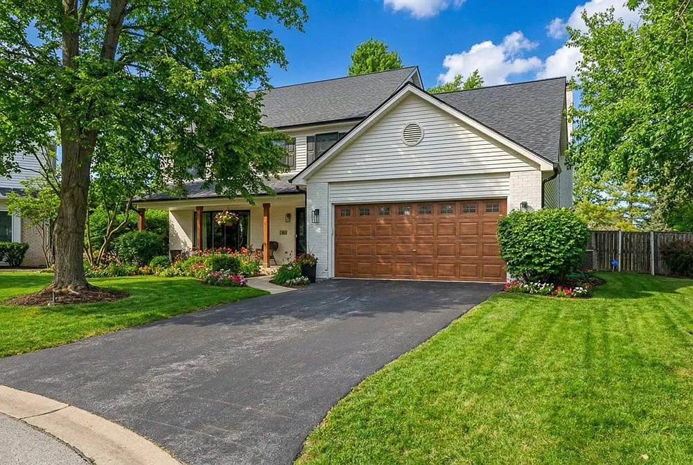 2450 Tanglewood Dr photo 1