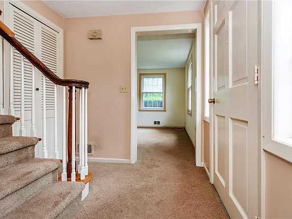 5th image of 69 Douglas Rd