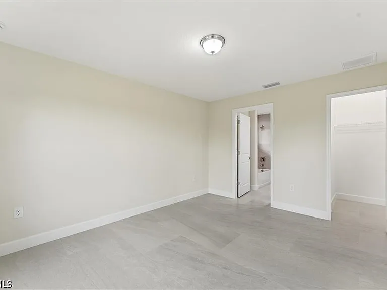 2601 48th St W — Photo 10