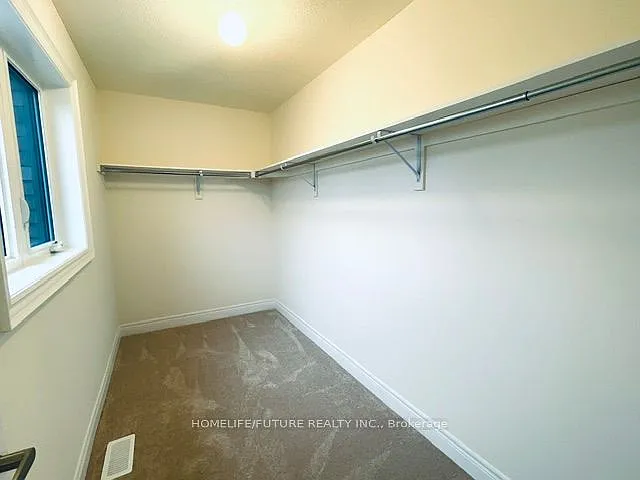 15 Wesley Brooks St — Photo 17