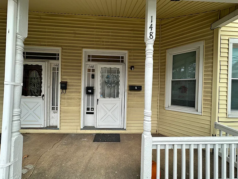 148 S 17th St #2 — Photo 2