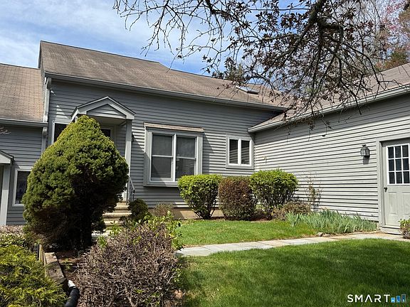 3rd image of 21 Juniper Meadow Road #21