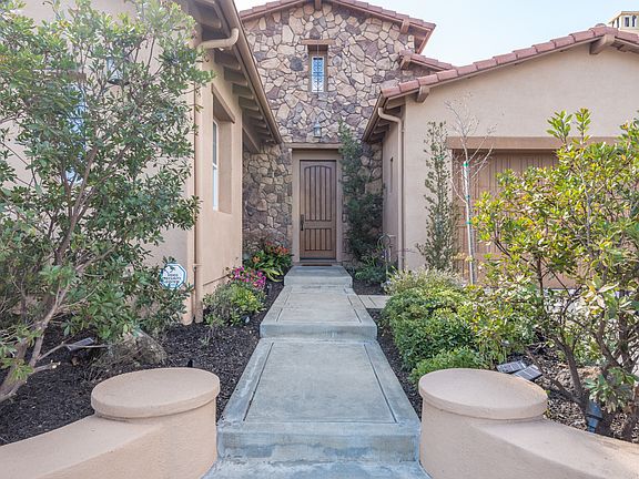 2nd image of 1266 Ariel Dr