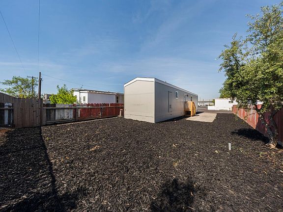 3rd image of 2030 E Grayson Rd Space 26