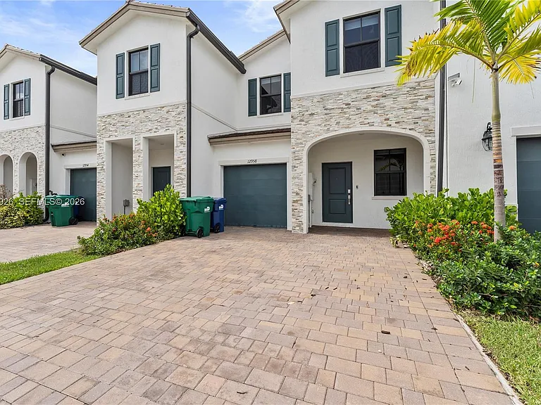 12958 SW 231st St — Photo 36