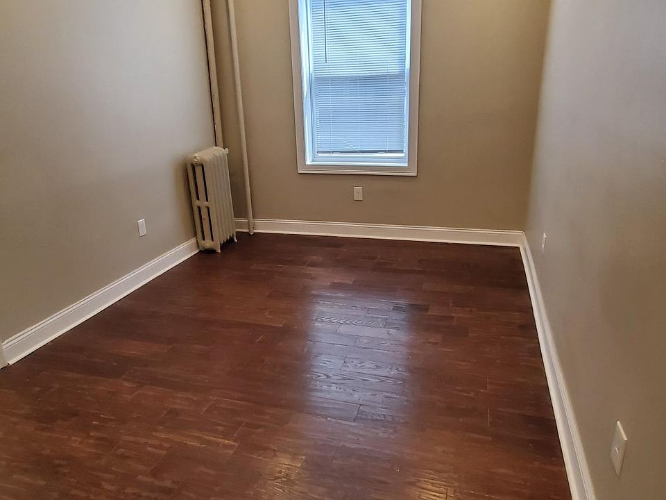 2nd image of 232 Bidwell Ave APT 1