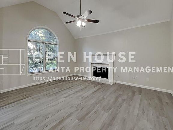 3rd image of 4244 Akins Ridge Ln