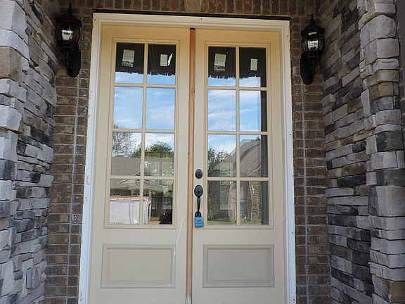 3rd image of 1601 Eden Rose Pl