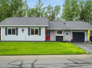 18243 Gavin Cir, Eagle River, AK 99577