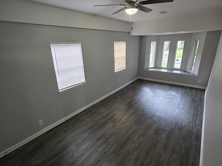 3 Regency Cir — Photo 2