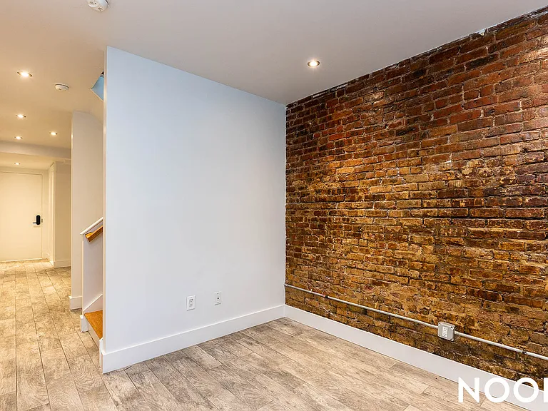 309 Washington Ave #A16 — Photo 12