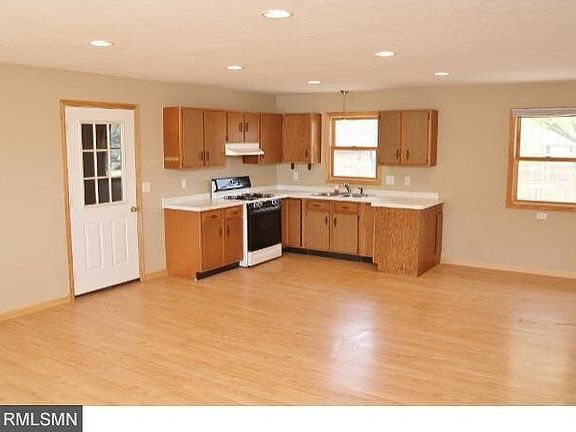 3rd image of 120 N Ash Street