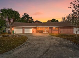 981 SE Lansdowne Ave, Port Saint Lucie, FL 34983