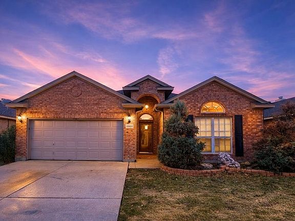 3rd image of 10605 Foothill Dr