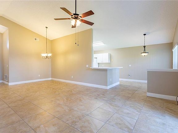 5th image of 1036 Ballyshannon Pkwy