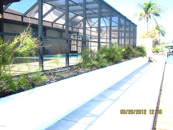 4th image of 408 Hiawatha Way