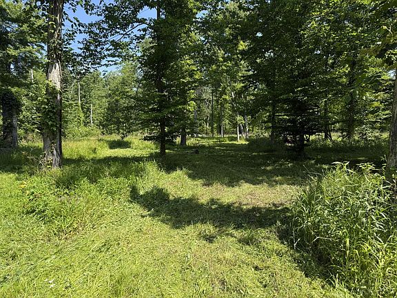 2nd image of 5880 Deerfield Rd