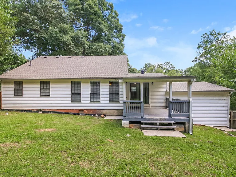 9227 Chestnut Lake Dr — Photo 17
