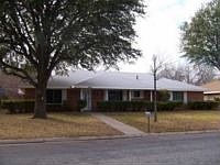 1st image of 3025 Sierra Dr
