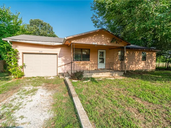 708 Hope Ave, Green Forest, AR 72638