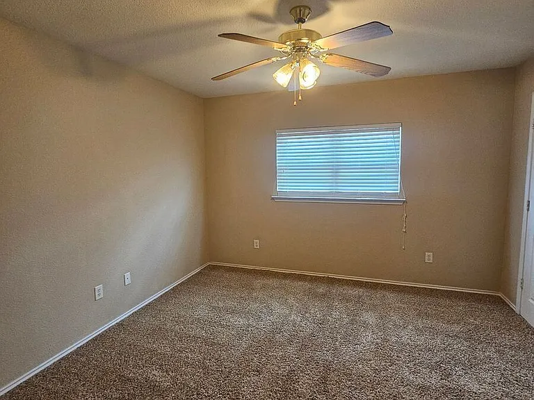 3020 Rain Dance Loop — Photo 15