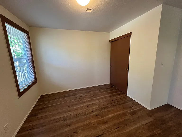 412 NW Manzanita Ave #A & B — Photo 15