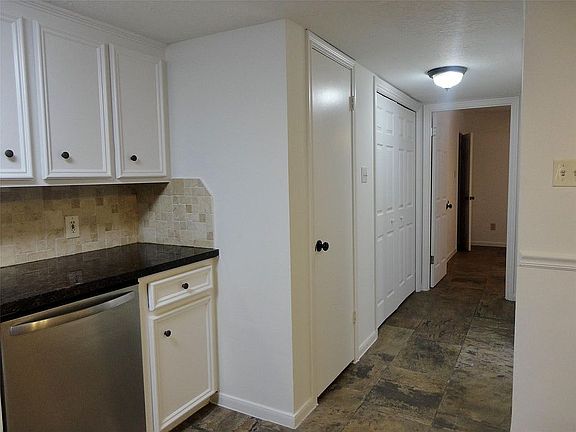 2nd image of 6700 Richardson Rd Unit 204
