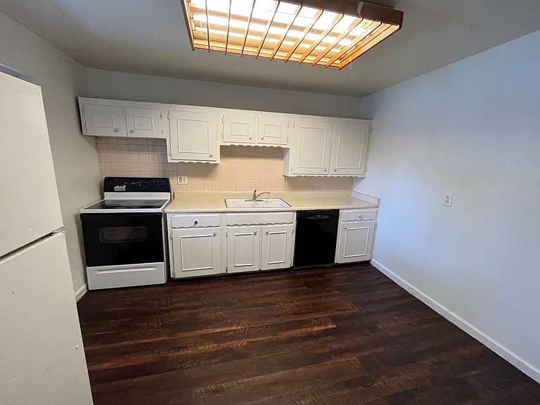 2565 S Sheridan Blvd #5 — Photo 4
