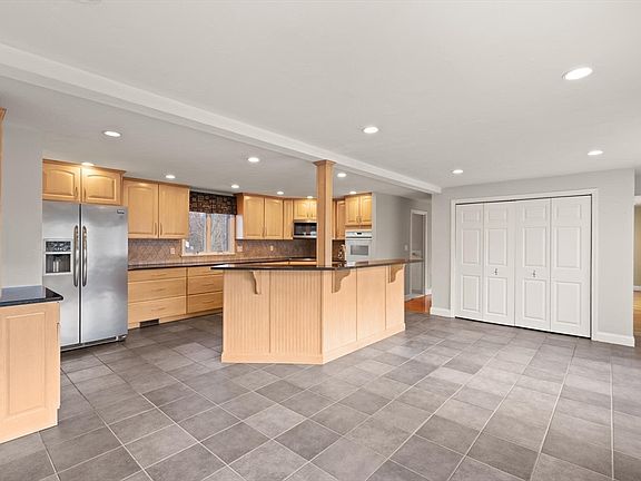 2nd image of 102 Chisholm Rd