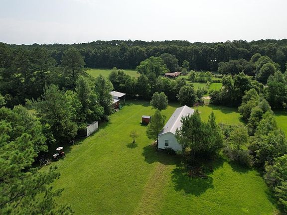 4th image of 73164 Madaleen Ln