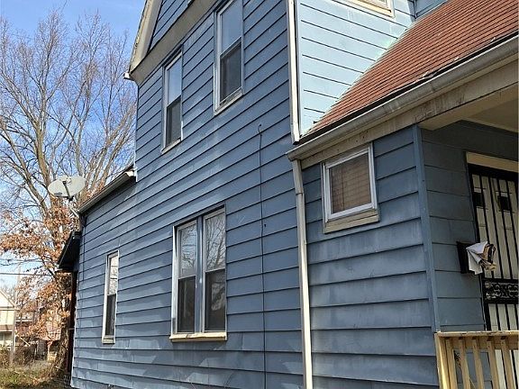 4th image of 10817 Olivet Ave