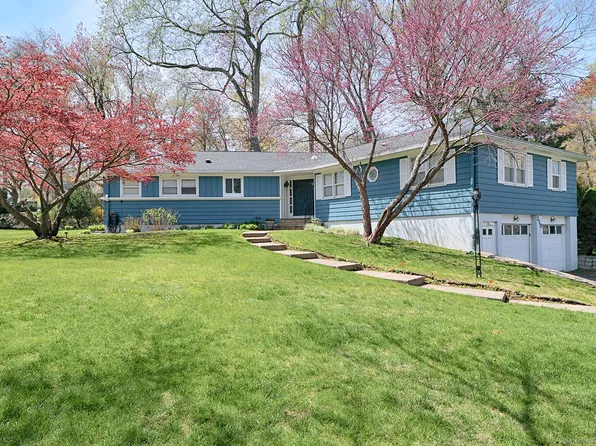 210 Bailey Road, Fairfield, CT 06825