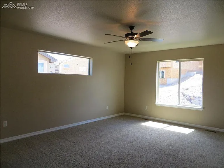 3075 Looking Glass Way — Photo 25