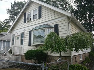 284 Vermont St, West Roxbury, MA 02132