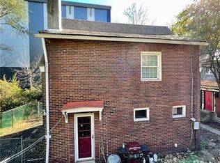30 McKelvey Ave, Pittsburgh, PA