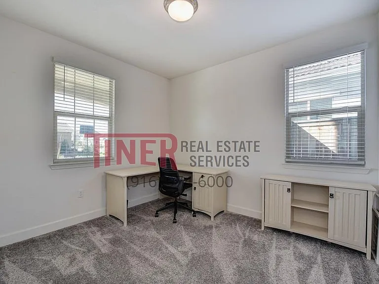 4016 Setucket St — Photo 17